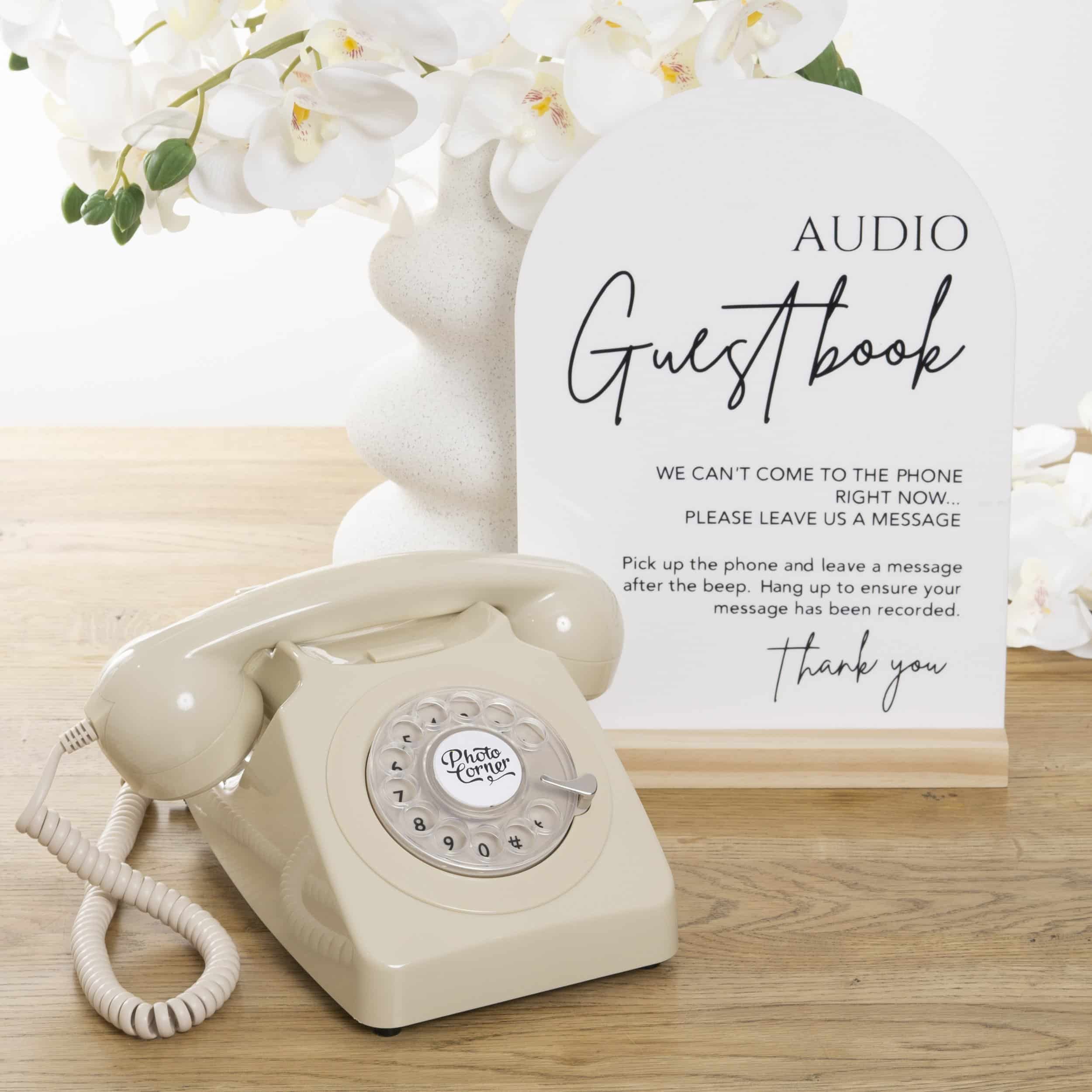 Audio phone booth