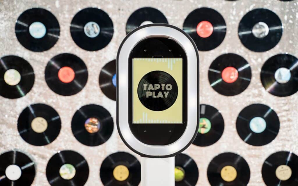Vinyl-backdrop-music-theme-ILO-Photo-Booth-Memphis-photo-booth-photobooth-rental-0001-1080x675